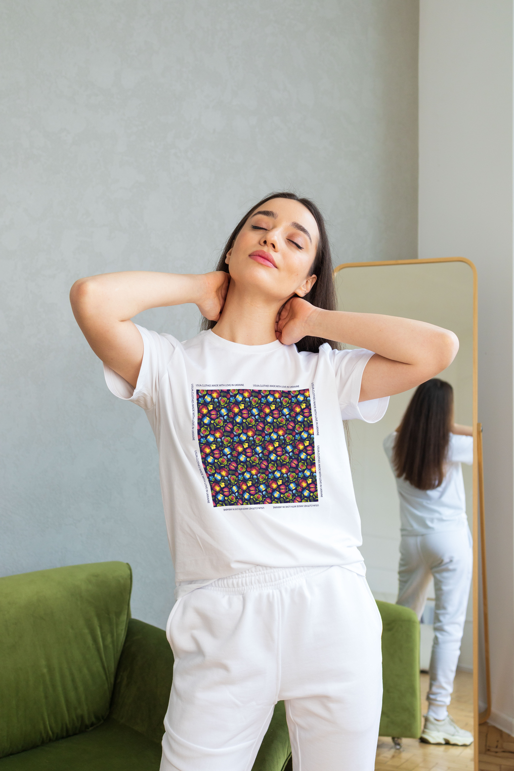 T-shirt White Petrykivka